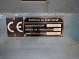 a sign on the side of a machine that says constructeur annee de fabrication immatriculation