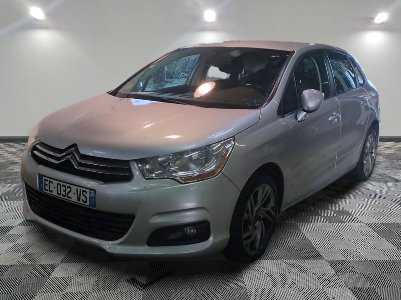 CITROEN - C4 E-HDI 115 COLLECTION - GO - Mise en service: 30…