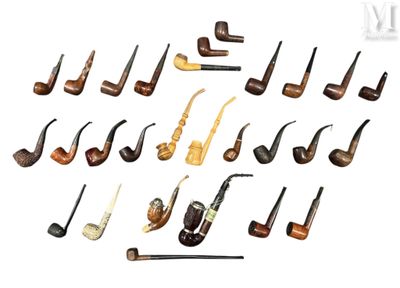 many different types of pipe smokings on a white surface