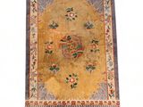 l'image d'un tapis orné d'un motif floral