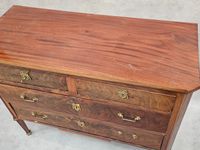 Commode en acajou et placage d'acajou ouvrant à quatre tiroi… (photo 4)