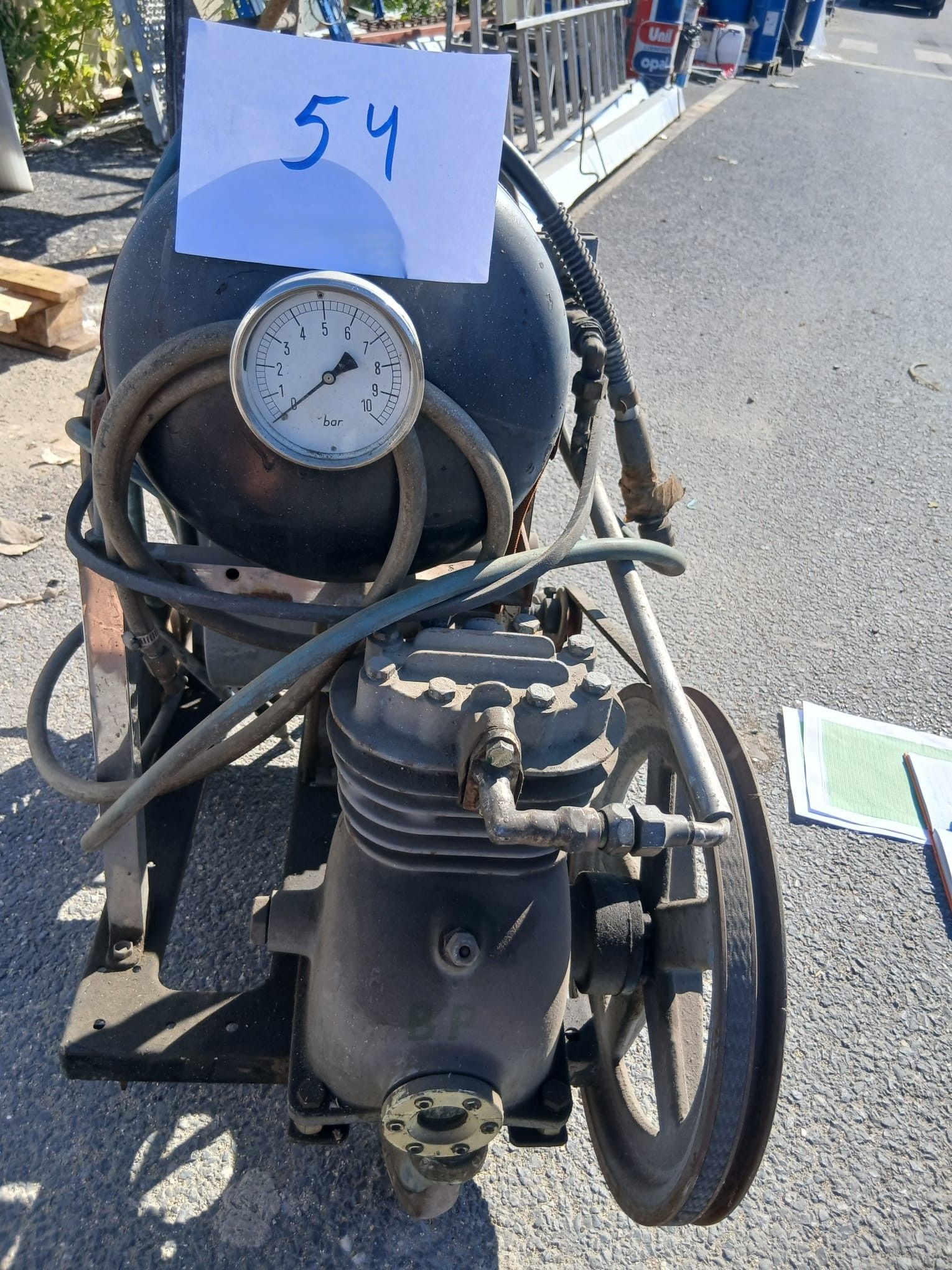 Compresseur d'air électrique sur chariot