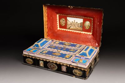 Coffret de mariage en carton bouilli peint de médaillons de … - Photo 1