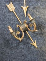 DEUX PAIRES D'APPLIQUES à deux bras de lumière en bronze cis… (photo 2)