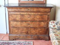 COMMODE en noyer et placage de noyer ouvrant en façade par q… (photo 5)
