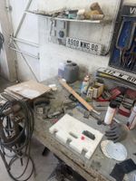 Contenu de l'établi meuleuses pneumatique,outillages de carr… (photo 5)