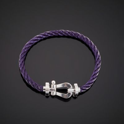 FRED « Force 10 ». Bracelet manille en or blanc 750°°° (tête…