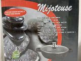 une boîte sur laquelle figurent l'image d'un bol et un bol