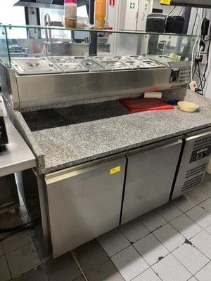 a counter with a counter top and a counter top with a counter top