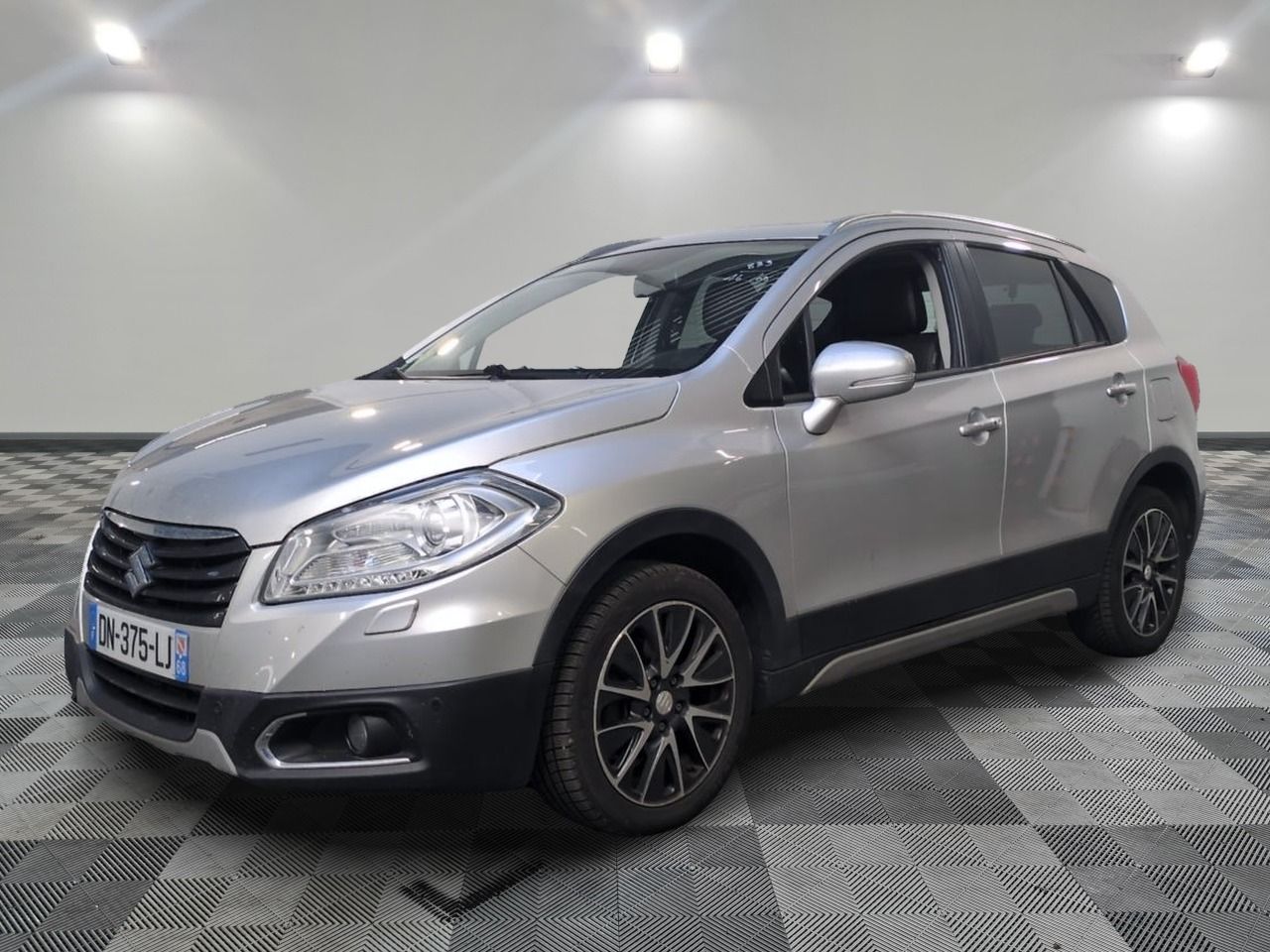Suzuki S-Cross 1.6 DDIS 120 GO - SUV d'occasion Euro 5
