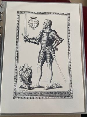 un dessin représentant un homme en armure tenant une épée