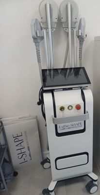 l'image d'une machine installée dans une pièce