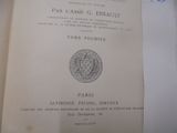 un vieux livre avec l'image d'un blason