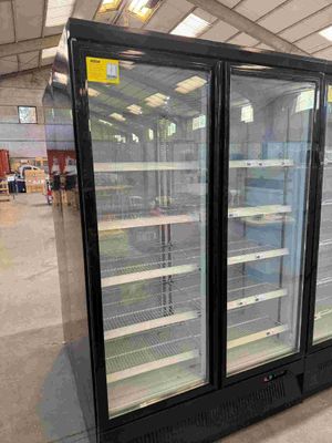 a picture of a refrigerated refrigerator in a store
