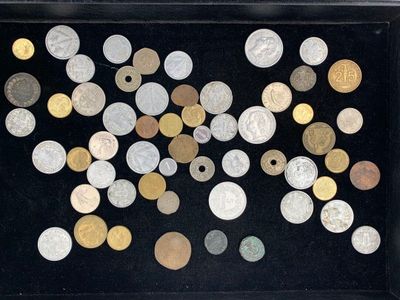 Lot de pièces diverses.