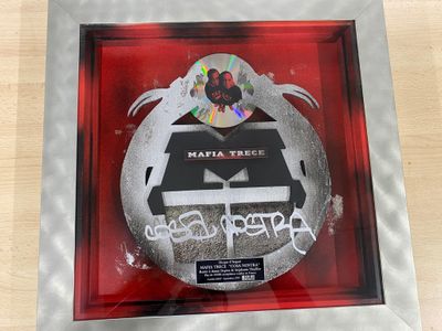 une photo représentant un homme et une femme, figurant sur la pochette d'un CD