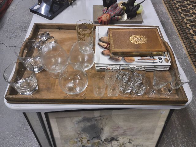 Lot verres en cristal dépareillés dont 2 baccarat (éclats), 1 pre...