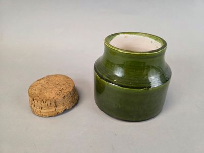 Mado JOLAIN, attribué à Pot à cornichons en céramique émaill…