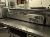 2 saladettes inox et bacs gastro