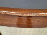 Fauteuil en acajou et placage d'acajou garni de cuir vert, l… (photo 5)