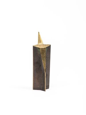 Cristina OSORIO (XXe). Sculpture géométrique en bronze doré …
