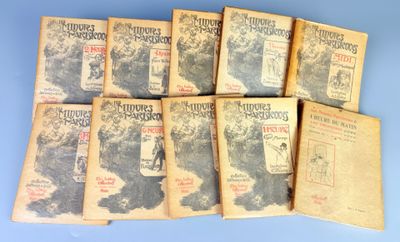 plusieurs vieux livres empilés les uns sur les autres sur une surface bleue