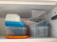 Contenu d'un placard de la cuisine comprenant : (photo 5)