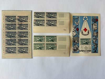 trois pages de timbres portant une croix rouge sur fond blanc