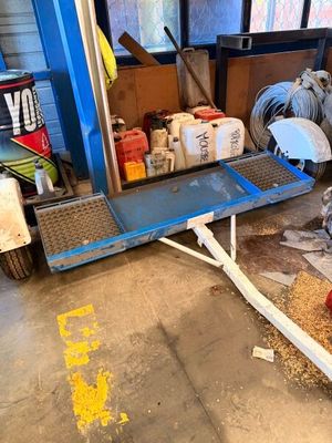 l'image d'un camion auquel est attachée une remorque