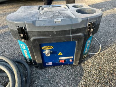 Un lot de matériel de peinture comprenant : -1 pulverisateur… - Photo 1