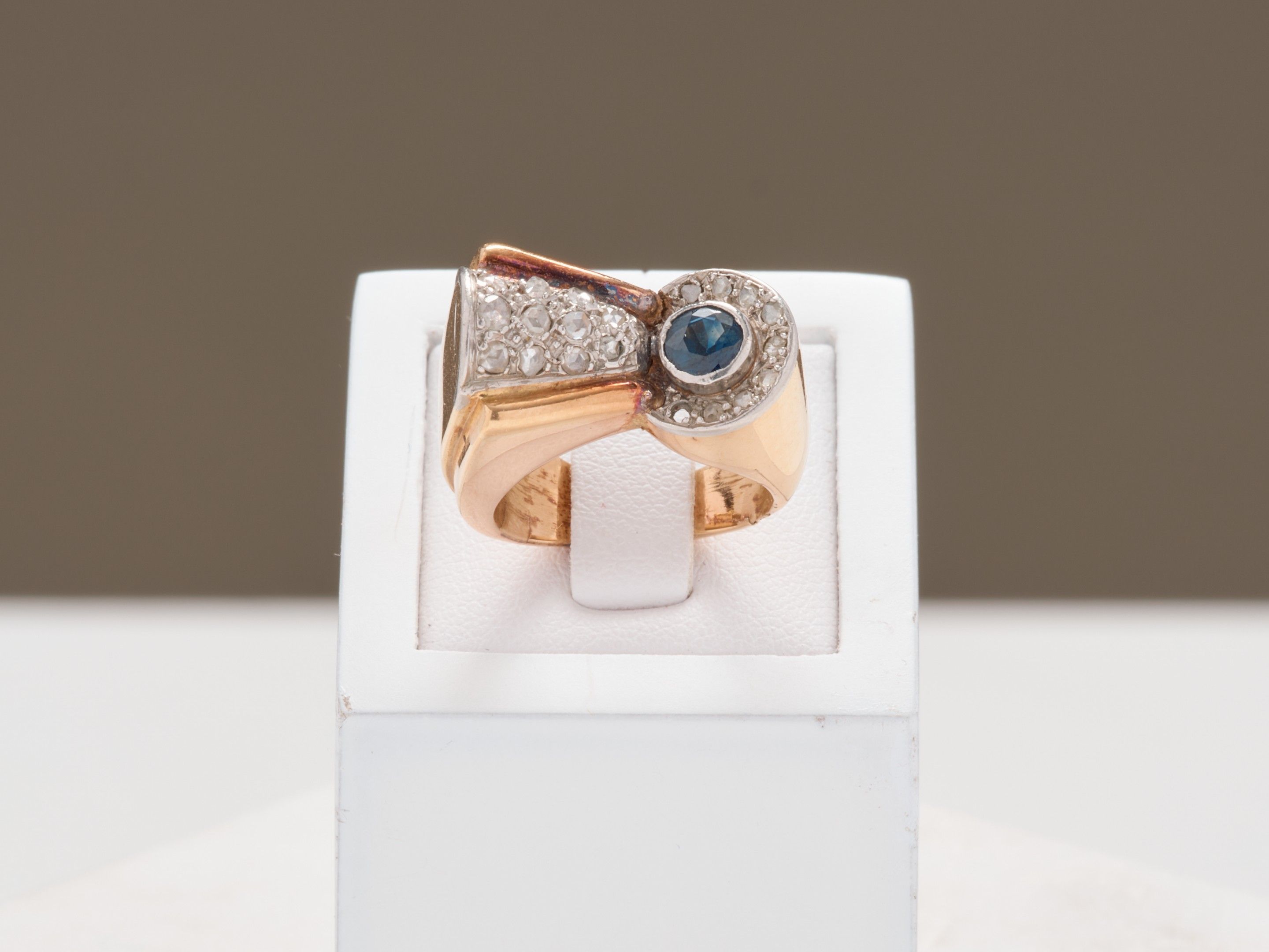 Bijoux & Pierres Précieuses