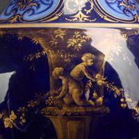 Fauteuil médaillon en hêtre laqué gris. (photo 6)