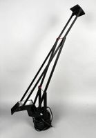 Une lampes ARTEMIDE Tizio 35