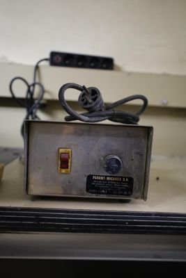 a small machine that is sitting on top of a counter