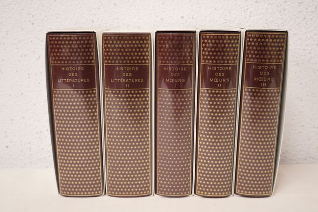 La Pléiade : Histoire des mœurs en 3 volumes sous emboitage, Hist...