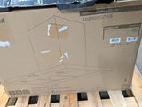 un carton posé sur une palette