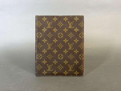 Louis Vuitton. Porte agenda en toile enduite Monogram et cui…