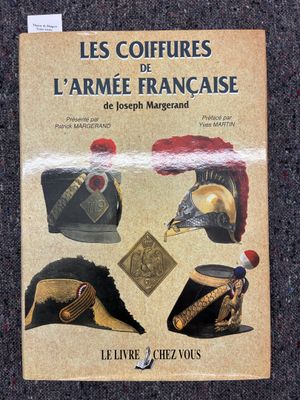 la couverture du livre *Les coiffures de l'armée française*