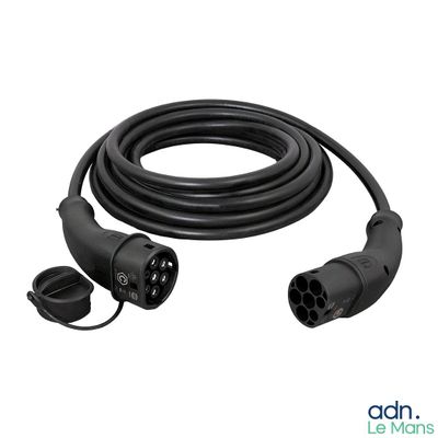 une photo d'une rallonge noire pour un chargeur de voiture
