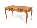 l'image d'une table en bois sur laquelle se trouve un tiroir