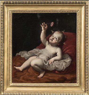 une peinture à l'huile représentant un bébé allongé sur une couverture rouge, tenant un papillon dans la main