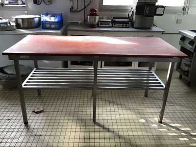 Table de travail billot en acier inoxydable. LOTS A RETIRER SUR RV VEN - Photo 1