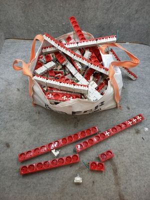 Dans un sac, important lot de matériels électriques dont sup… - Photo 1