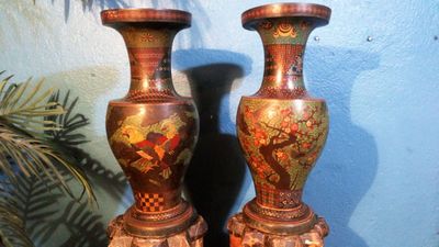 Paire de vases en bronze moulé patine brune provenance Japon, forme ba - Photo 1