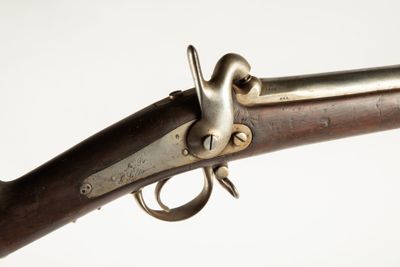 Fusil règlementaire d'Infanterie français à percussion et pl… - Photo 1