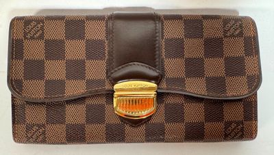 louis vuitton damier wallet case with gold hardware
