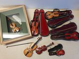 une photo montrant un ensemble d'instruments de musique posés sur une table