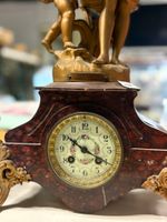 Deux pendules en régule époque 1900. (photo 3)