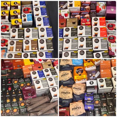 de nombreux types de chocolats exposés dans un magasin