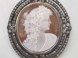 an image of a picture of a woman with a flower in her hair